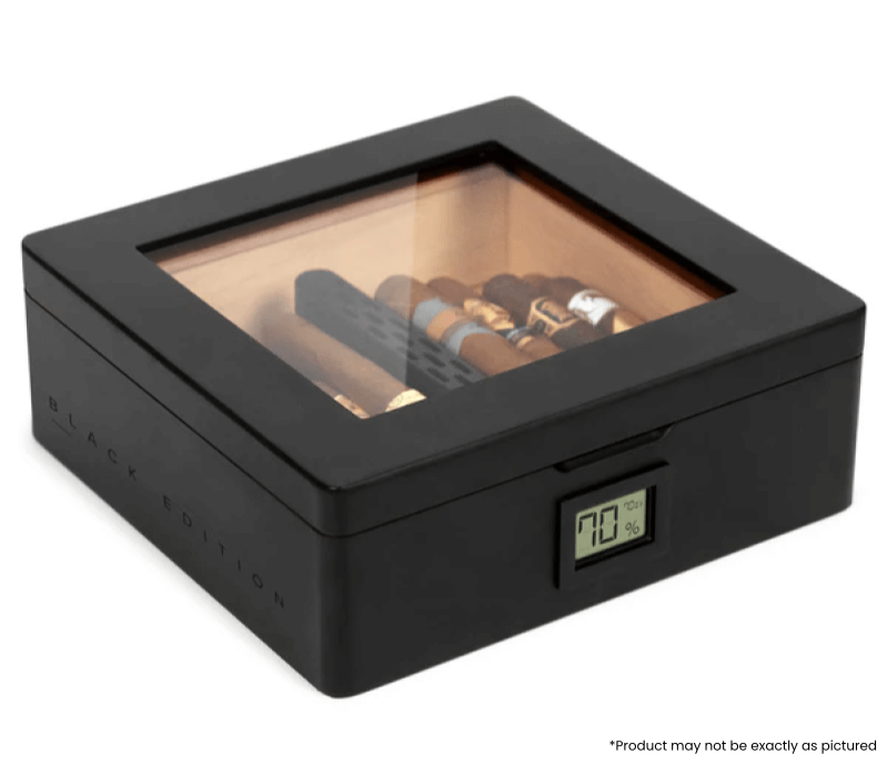 Klaro MAG Humidor in matte black with a digital hygrometer, featuring Hydro Channel technology for optimal cigar storage.