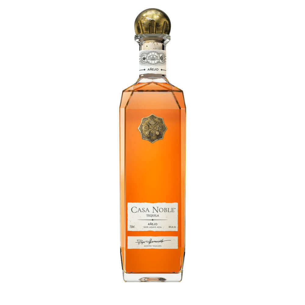 Casa Noble Añejo Tequila 750ml bottle, premium organic blue Weber agave, rich amber color, aged 24 months in French oak barrels.