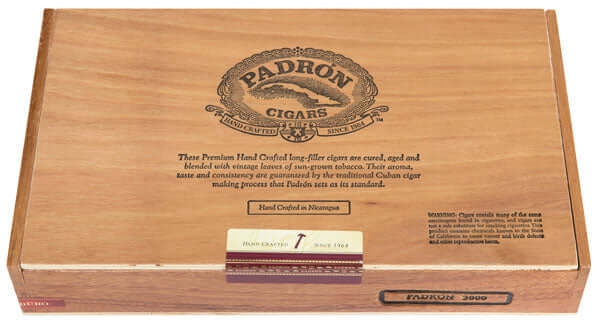 Padron 3000 Natural cigar box featuring Nicaraguan blend in 26 count, medium to full strength with earthy, cocoa, and coffee notes.